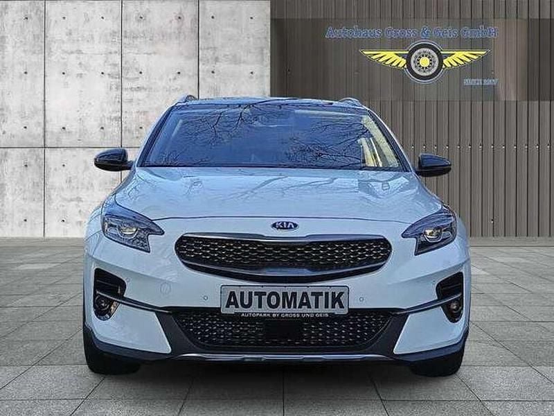 Weiss Gebraucht 2021 Kia XCeed Platinum Edition SUV | 22.900 € (Fairer Preis) - Bild 1/4