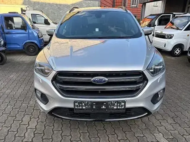 Gebraucht Ford Kuga ST-Line 150 PS (110 kW) 2018 Silber SUV