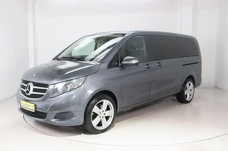 Grau Gebraucht 2014 Mercedes V220 Van / Kleinbus | 22.790 € (Teuer) - Bild 1/4