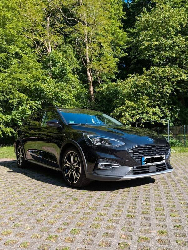 Schwarz Gebraucht 2020 Ford Focus Active Kombi | 15.499 € (Superpreis) - Bild 1/4