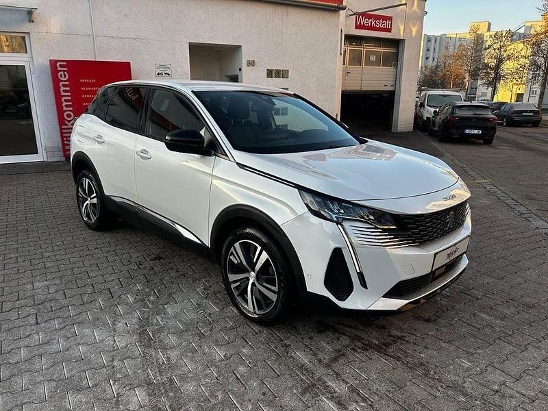 Gebraucht Peugeot 3008 Allure 131 PS (96 kW) 2023 Weiß SUV