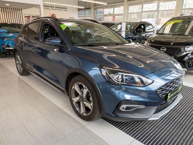 Gebraucht Ford Focus Active X 150 PS (110 kW) 2021 Chromablau metallic Limousine