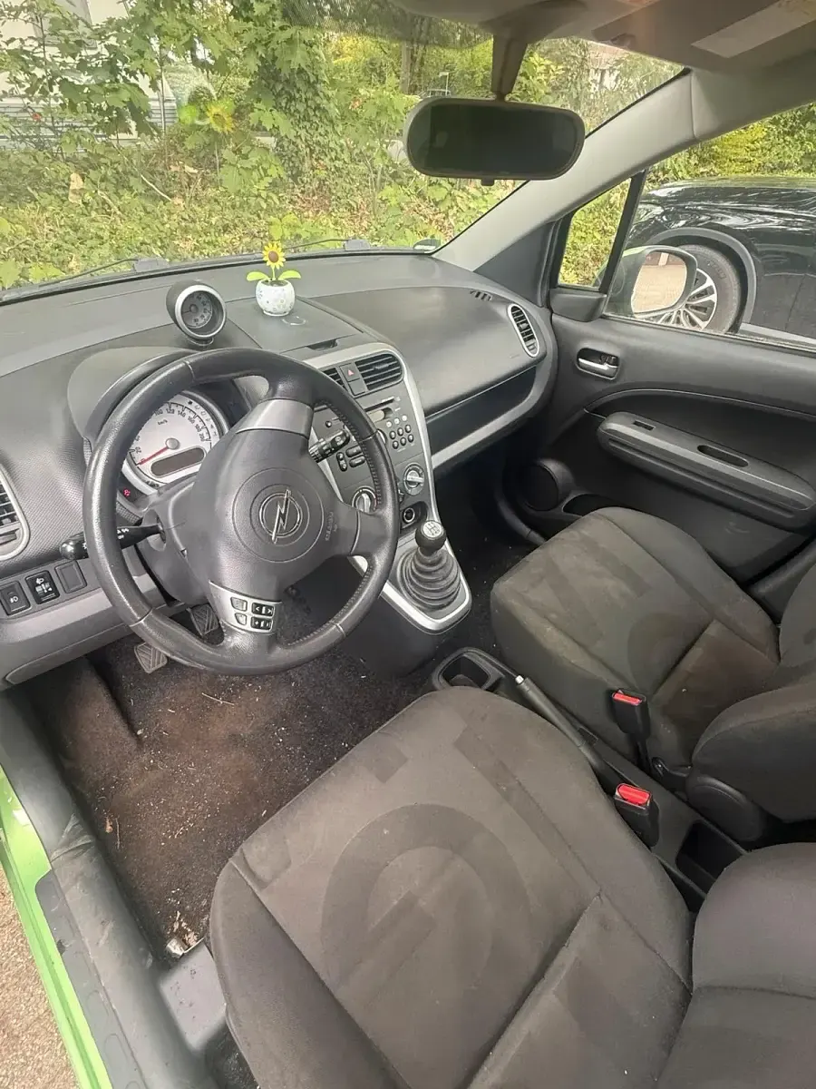Gebraucht Opel Agila 65 PS (47 kW) 2008 Grün Kleinwagen