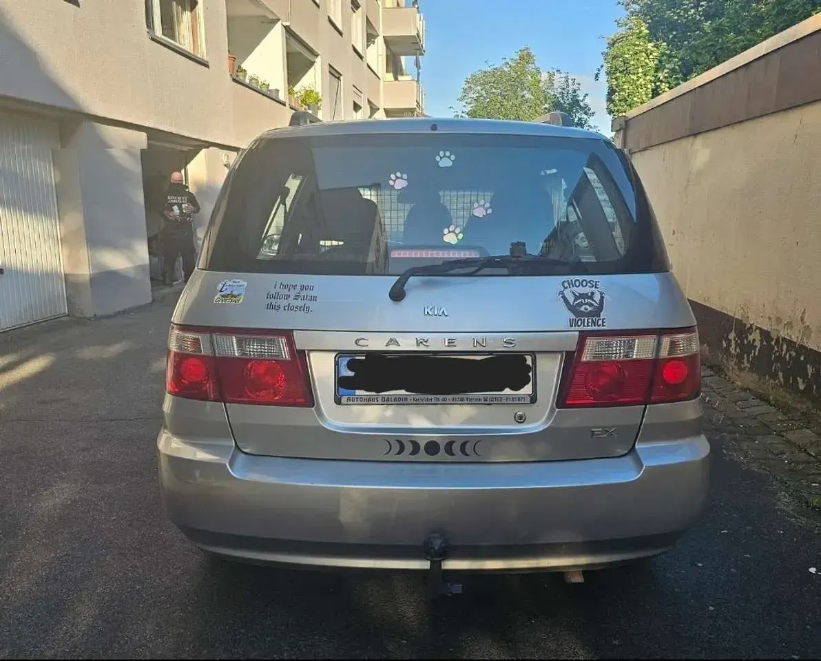 Gebraucht Kia Carens LX 139 PS (102 kW) 2005 Van / Kleinbus