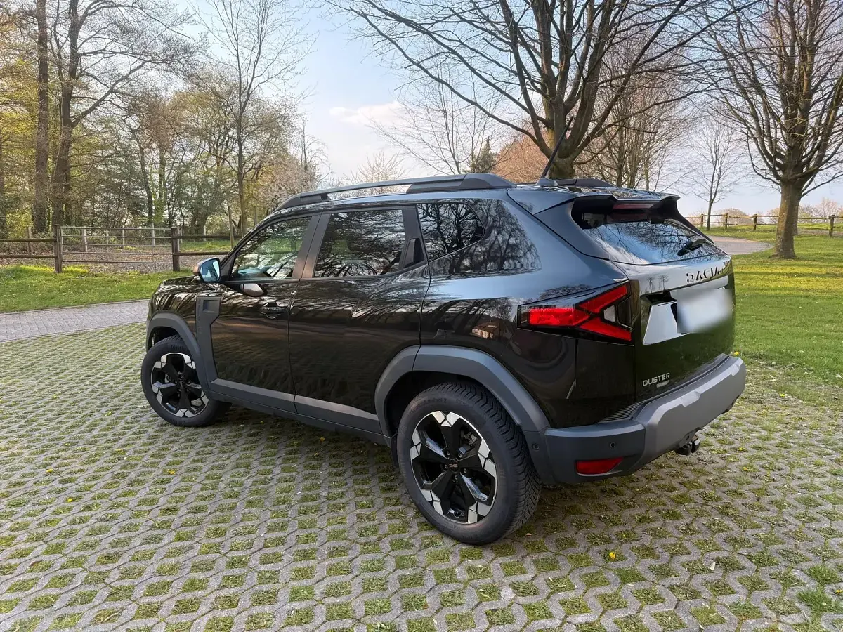 Gebraucht Dacia Duster Extreme 141 PS (103 kW) 2024 Schwarz SUV