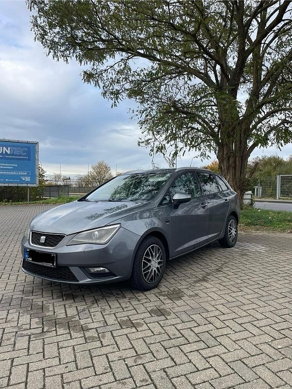 Grau Gebraucht 2012 Seat Ibiza ST Kombi | 3.500 € (Etwas zu teuer) - Bild 1/4