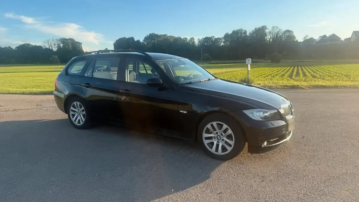 Gebraucht BMW 318 122 PS (89 kW) 2006 Schwarz Kombi