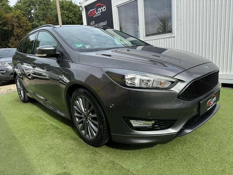 Magnetic Gebraucht 2018 Ford Focus ST-Line Kombi | 10.490 € (Superpreis) - Bild 1/4