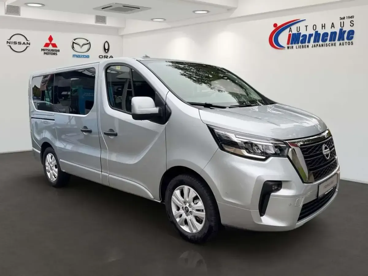 Gebraucht Nissan Primastar Tekna 150 PS (110 kW) 2025 Silber metallic Van / Kleinbus