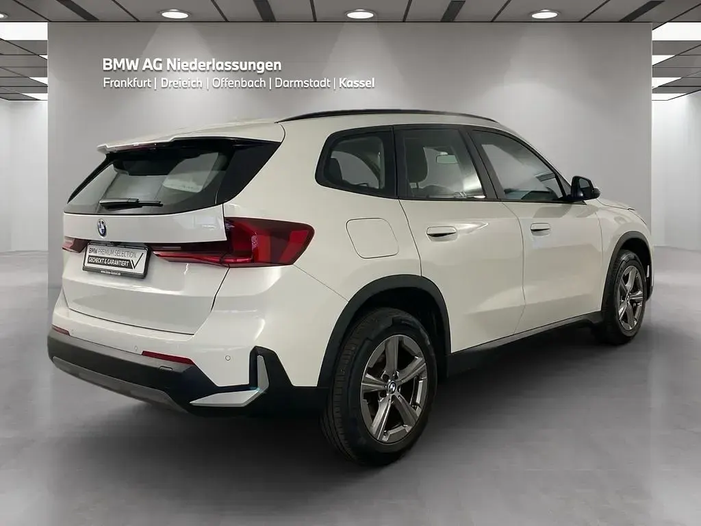 Gebraucht BMW X1 Sport Line 156 PS (114 kW) 2023 Weiß SUV