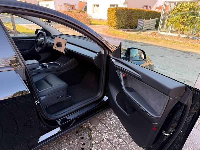 Gebraucht Tesla Model Y Long Range AWD 378 kW (514 PS) 2022 Schwarz SUV