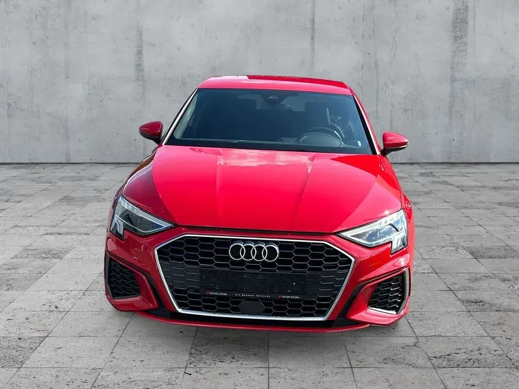 Gebraucht Audi A3 S-Line 150 PS (110 kW) 2022 Tangorot metallic Limousine