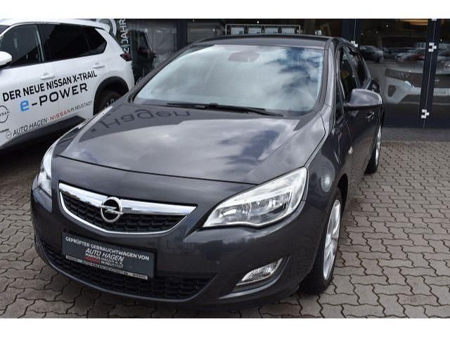 Gebraucht Opel Astra Design Edition 140 PS (102 kW) 2012 Karbongrau Limousine
