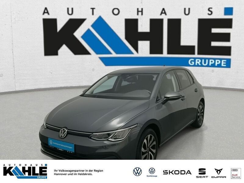 Grau Gebraucht 2022 VW Golf VIII Active Limousine | 21.390 € (Guter Preis) - Bild 1/4