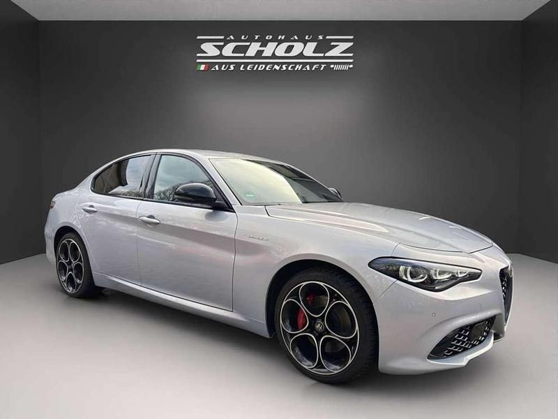 Gebraucht Alfa Romeo Giulia Sprint 280 PS (205 kW) 2024 Perla lunare, metallic Limousine