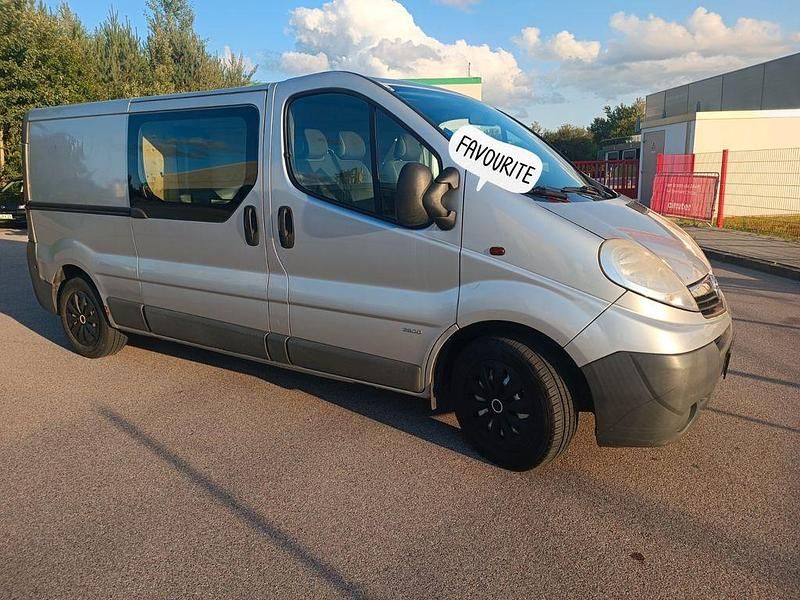Silber Gebraucht 2007 Opel Vivaro Van | 2.600 € (Superpreis) - Bild 1/4