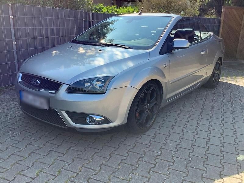Gebraucht Ford Focus Cabriolet 145 PS (106 kW) 2007 Silber Cabrio