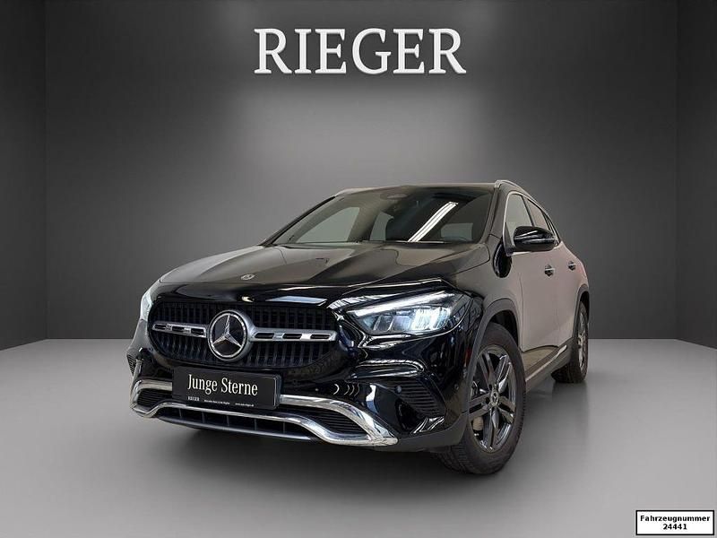 Gebraucht Mercedes GLA200 Progressive 163 PS (119 kW) 2024 Unilack nachtschwarz SUV