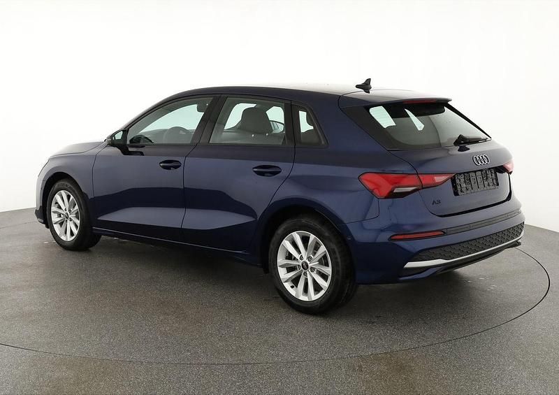 Neu Audi A3 150 PS (110 kW) 2026 Navarra blau metallic Limousine