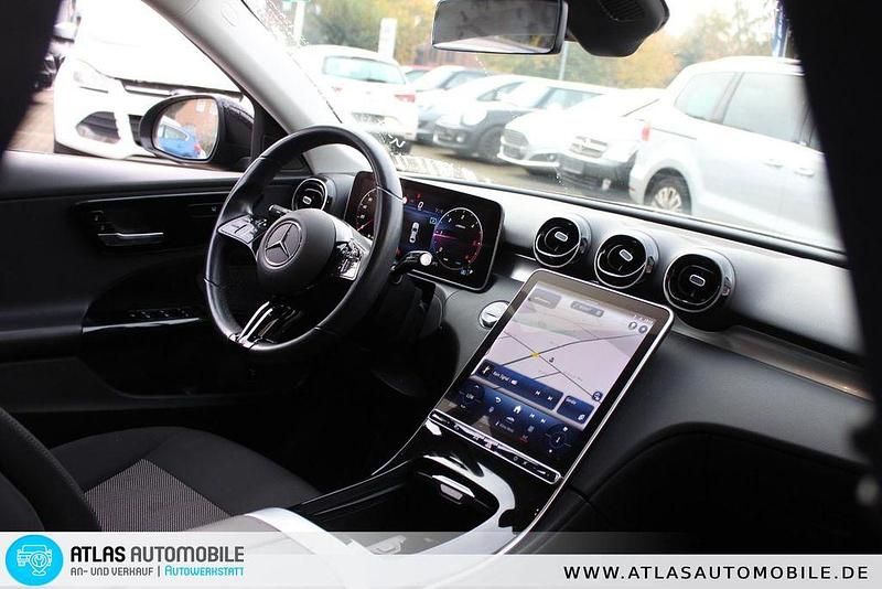 Gebraucht Mercedes C220 200 PS (147 kW) 2022 Obsidianschwarz  lack Limousine