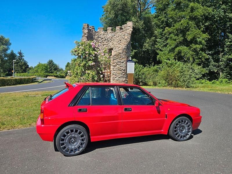 Rot Gebraucht 1993 Lancia Delta Kleinwagen | 83.000 € - Bild 1/4