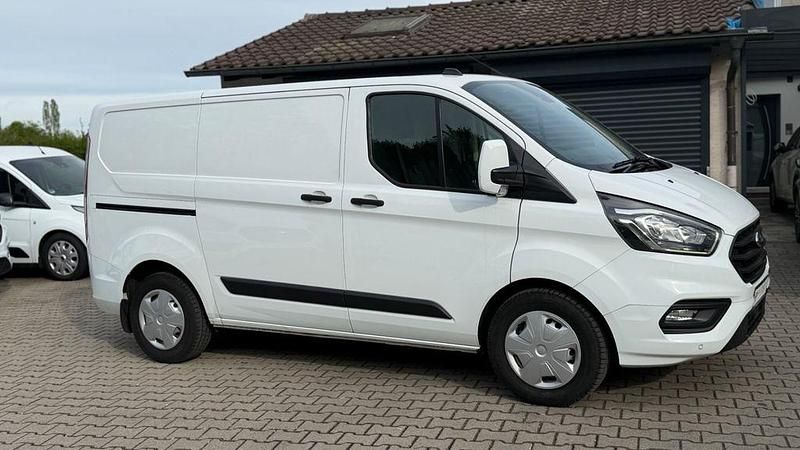 Usado Ford Transit Custom Trend 131 HP (96 kW) 2020 Branco Monovolume