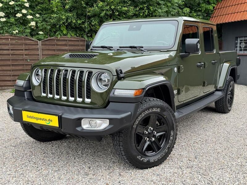 Grün Gebraucht 2022 Jeep Gladiator Overland SUV | 53.999 € (Guter Preis) - Bild 1/3