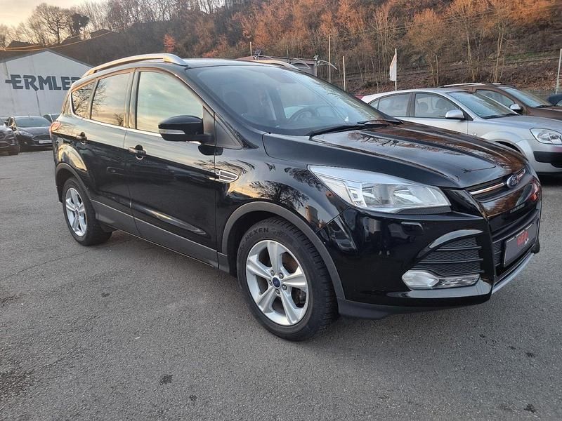 Gebraucht Ford Kuga 150 PS (110 kW) 2015 SUV