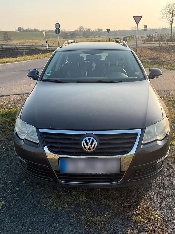 Gebraucht VW Passat 140 PS (102 kW) 2007 Braun Kombi