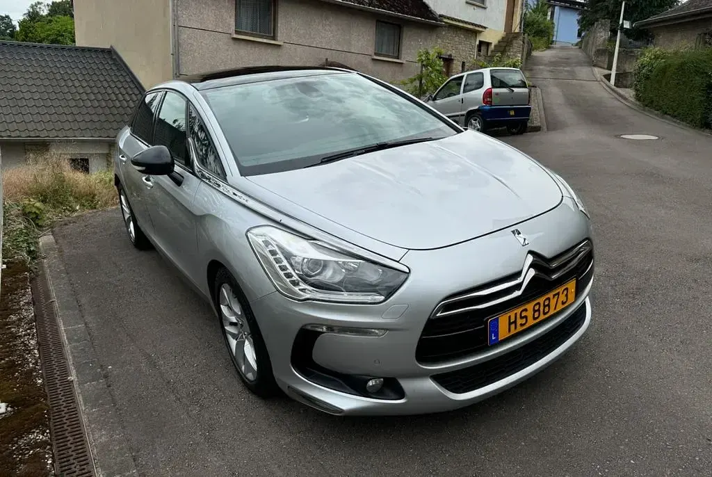 Gebraucht Citroën DS5 So Chic 163 PS (119 kW) 2013 Silber Kleinwagen