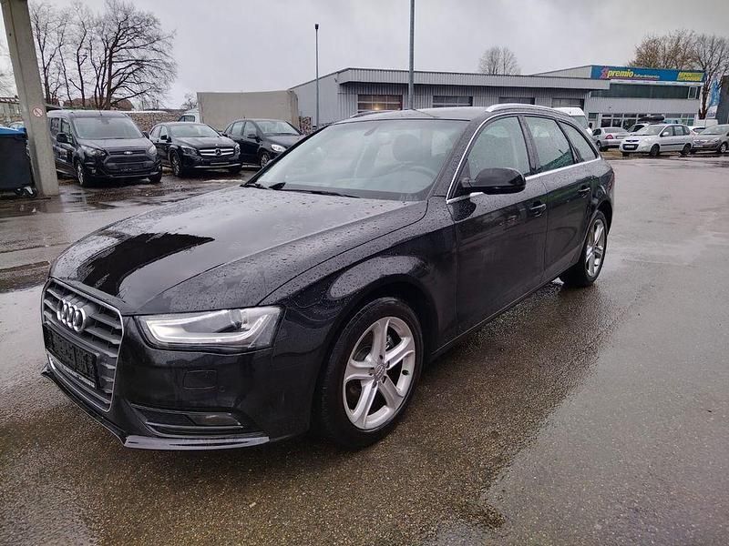Gebraucht Audi A4 Attraction 150 PS (110 kW) 2015 Schwarz Kombi