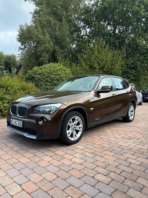 Braun Gebraucht 2009 BMW X1 SUV | 5.000 € (Guter Preis) - Bild 1/4