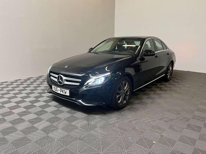 Obsidianschwarz metalliclack Gebraucht 2018 Mercedes C180 Limousine | 20.490 € (Guter Preis) - Bild 1/4