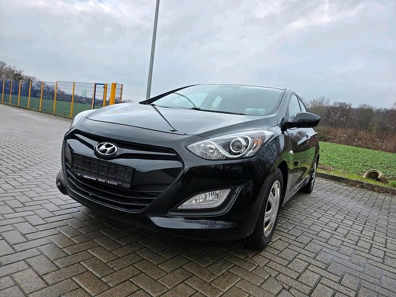 Gebraucht 2014 Hyundai i30 Limousine | 6.350 € (Superpreis) - Bild 1/4