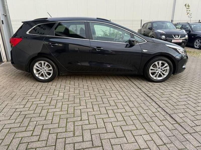 Gebraucht Kia Ceed Sportswagon 99 PS (72 kW) 2015 Schwarz Kombi