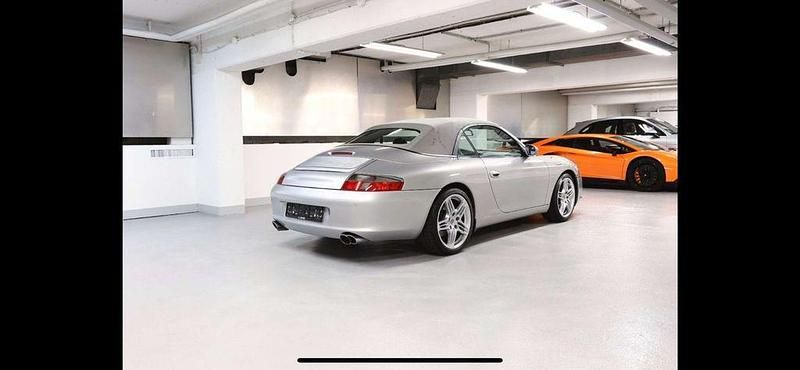 Silber Gebraucht 2001 Porsche 996 Cabrio | 30.900 € - Bild 1/4