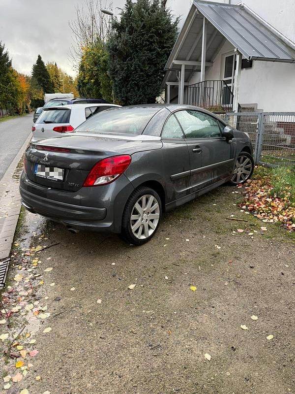 Gebraucht Peugeot 207 CC 120 PS (88 kW) 2013 Grau Cabrio