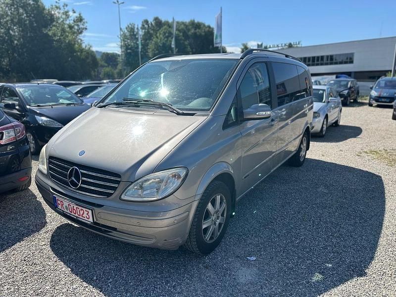 Silber Gebraucht 2009 Mercedes Viano Van / Kleinbus | 16.500 € (Fairer Preis) - Bild 1/4