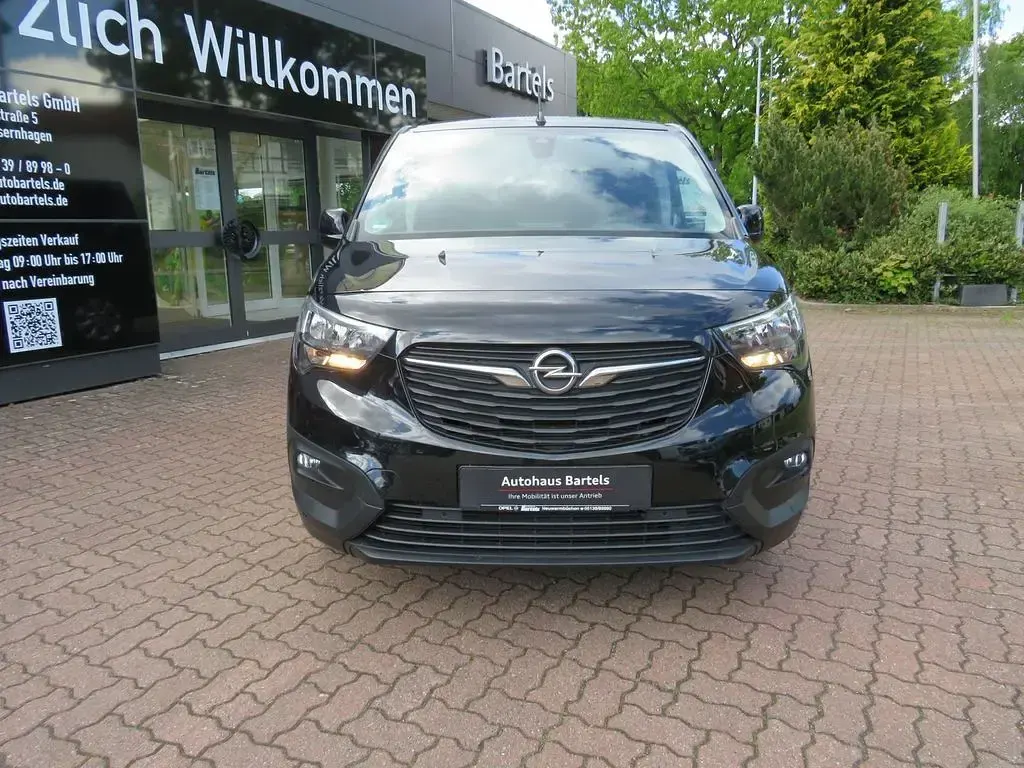Gebraucht Opel Combo-e Life Basis 100 kW (136 PS) 2023 Schwarz Limousine