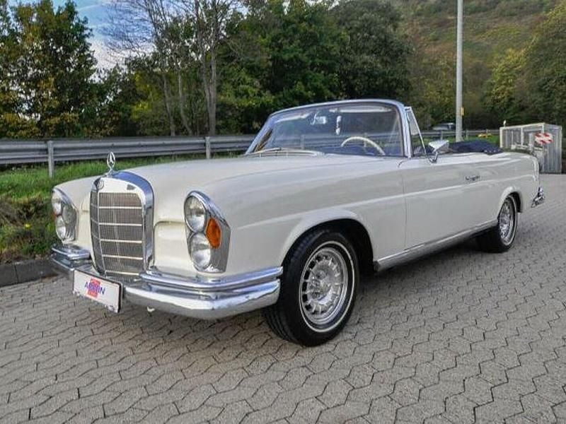 Weiß Gebraucht 1969 Mercedes 280 SE Cabrio | 109.000 € - Bild 1/4