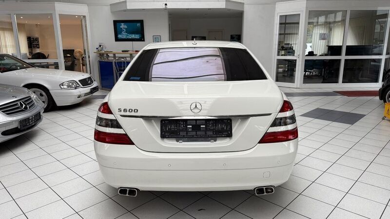 Gebraucht Mercedes S600 517 PS (380 kW) 2007 Weiß Limousine