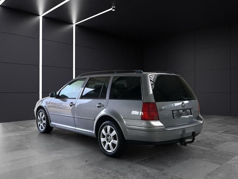 Gebraucht VW Golf IV Basis 101 PS (74 kW) 2006 Silbergrau metallic Kombi