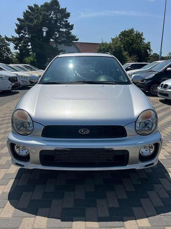 Silber Gebraucht 2002 Subaru Impreza Kombi | 2.999 € (Teuer) - Bild 1/4