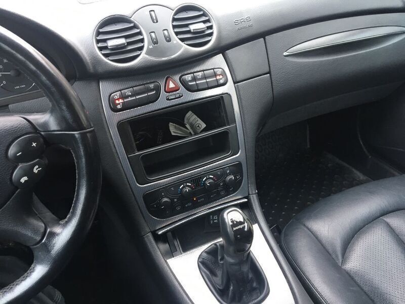 Gebraucht Mercedes CLK240 170 PS (125 kW) 2002 Silber Coupé