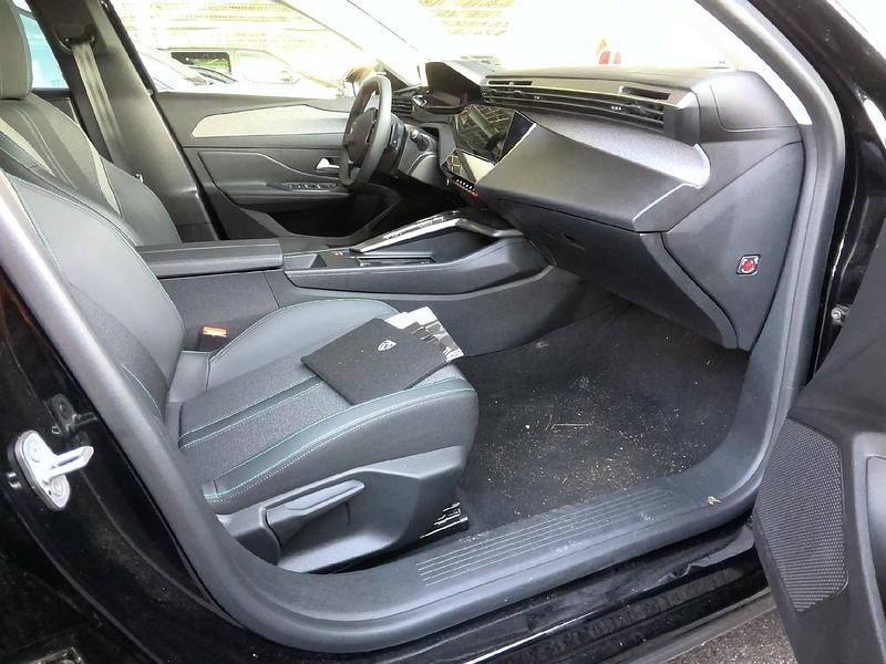 Gebraucht Peugeot 408 136 PS (100 kW) 2025 Noir perla nera SUV