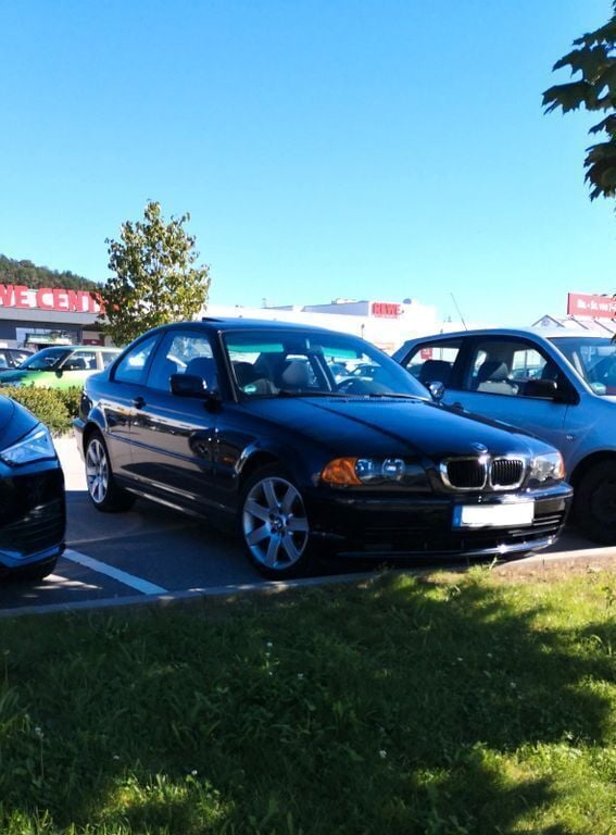 Blau Gebraucht 2003 BMW 318 Coupé | 3.000 € (Fairer Preis) - Bild 1/4