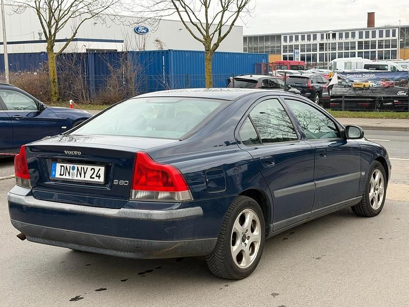 Gebraucht Volvo S60 140 PS (102 kW) 2003 Blau Limousine