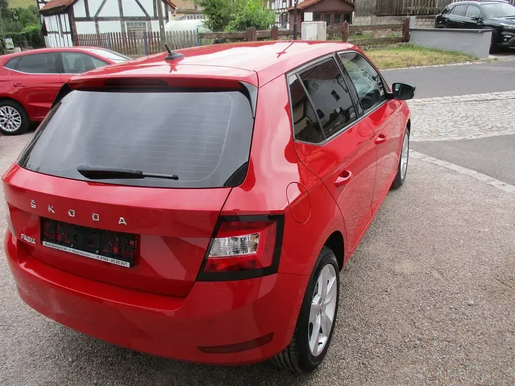 Gebraucht Skoda Fabia Cool Plus 60 PS (44 kW) 2020 Rot Kleinwagen