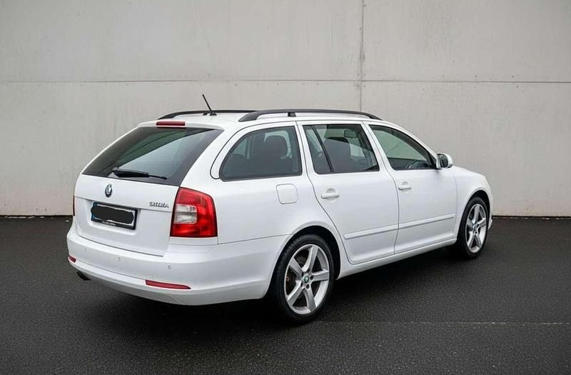Gebraucht Skoda Octavia RS 200 PS (147 kW) 2011 Weiß Kombi