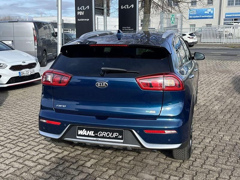 Gebraucht Kia Niro Spirit 105 PS (77 kW) 2018 Blau SUV